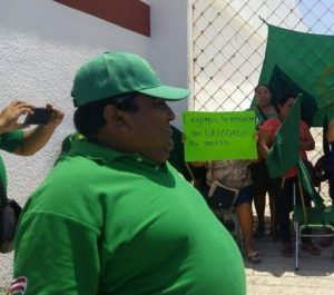 Acusan a “Huacho” Díaz de negar apoyos sociales a grupos rurales