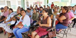 Ante la exigencia de destitución, “Huacho” Díaz simula que trabaja y ofrece obras de “relumbrón”