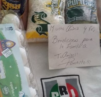 Francisco “Panchito” Torres Rivas hace campaña con el reparto de despensas