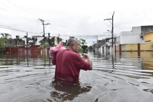 La tormenta “Gamma” golpeando, el huracán “Delta” en camino y Morena eliminando el Fondo de Desastres Naturales, dejando desamparados a Yucatán y Quintana Roo
