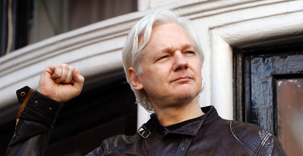 El fundador de WikiLeaks, Julian Assange, seguirá preso en Londres