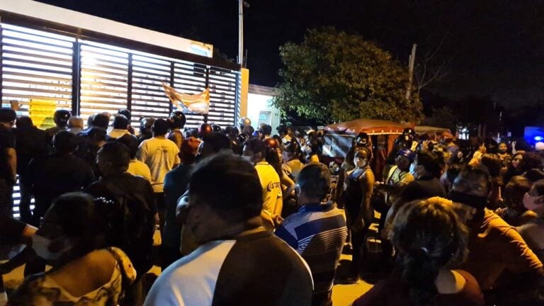 Morenistas de Hunucmá alteran la paz al enfrentarse a funcionarios electorales