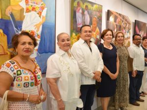 Exposición 528 de la Galería del Aeropuerto de Mérida, en honor a las madres