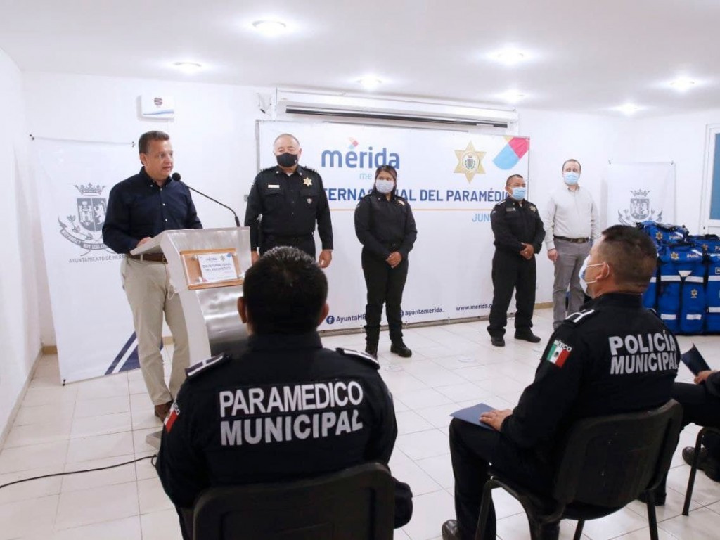El alcalde Alejandro Ruz Castro reconoce la labor de los paramédicos municipales