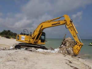 Retirarán más de 270 espolones ilegales que erosionan las playas yucatecas