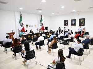 Reciben sus credenciales oficiales los integrantes de la LXIII Legislatura