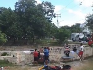 Sigue la búsqueda de un hombre que cayó en un cenote en Cancún