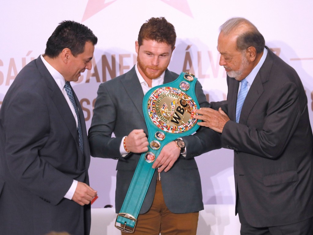 El “Canelo” Álvarez ya recibió la estafeta de leyenda de Julio César Chávez, asegura Sulaimán