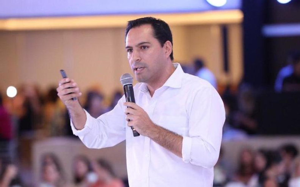 Vila dejaría la gubernatura de Yucatán para seguir como candidato plurinominal al Senado