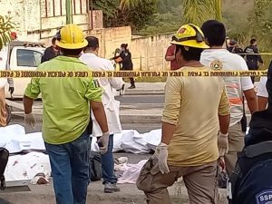 Mueren al menos  49 migrantes en accidente en Chiapas
