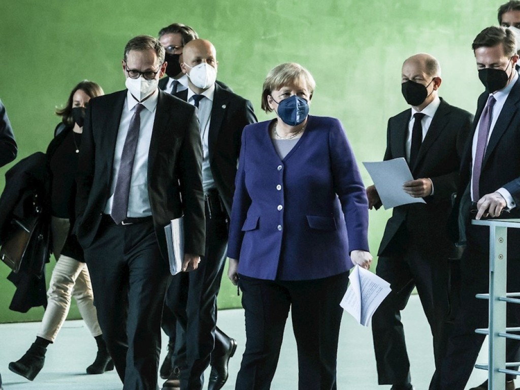 Alemania endurece restricciones a los no vacunados y propone hacer obligatorias las dosis anticovid