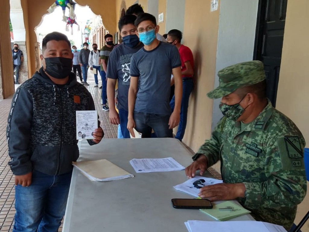 La Sedena invita a los jóvenes de la clase 2004 y remisos a tramitar su cartilla del SMN