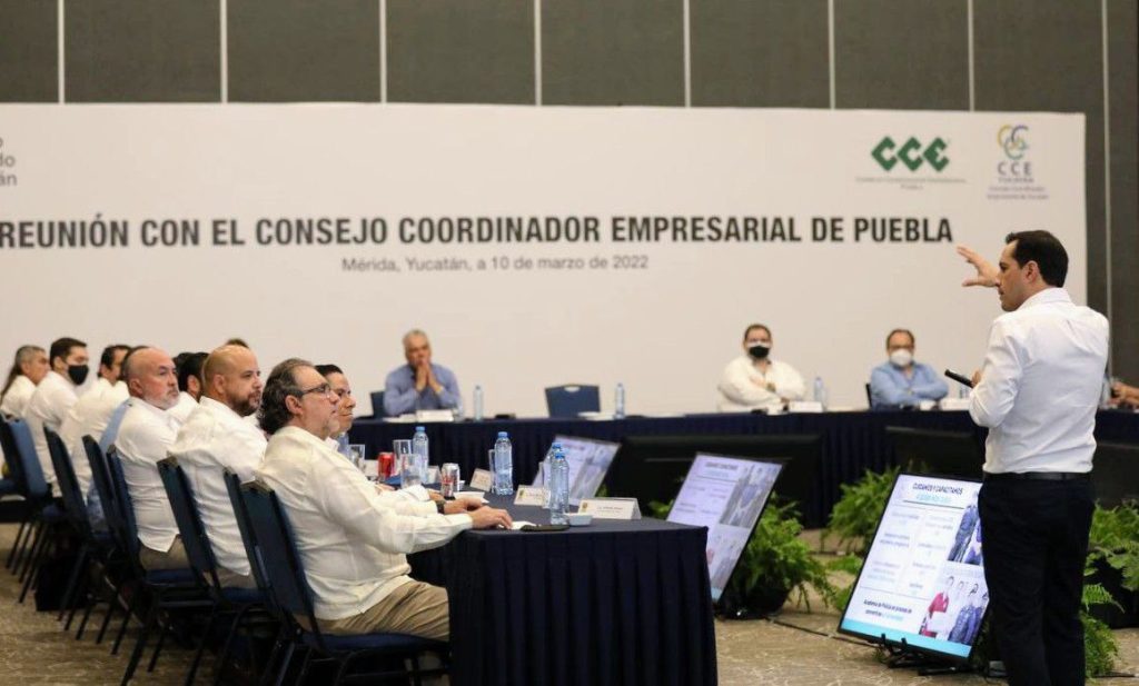 Ante empresarios de Puebla, el Gobernador Mauricio Vila Dosal presenta las ventajas competitivas que Yucatán ofrece para la llegada de nuevas inversiones que generen más empleos para los yucatecos