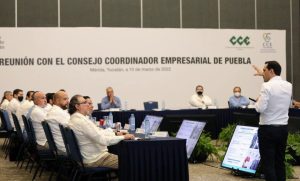Ante empresarios de Puebla, el Gobernador Mauricio Vila Dosal presenta las ventajas competitivas que Yucatán ofrece para la llegada de nuevas inversiones que generen más empleos para los yucatecos