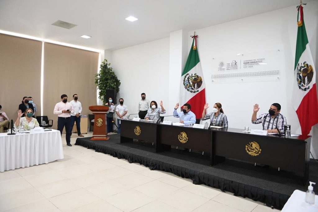 Aprueban acciones a favor del acceso a las tecnologías de la información y comunicación