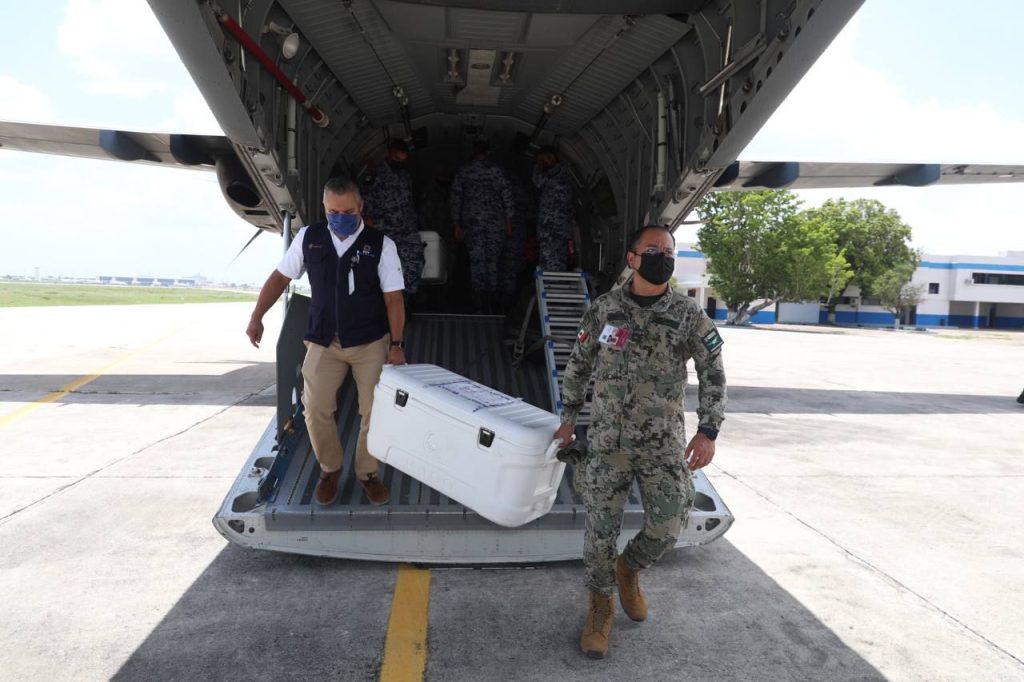 Un total de 80,500 dosis de la farmacéutica AstraZeneca llegaron a Yucatán para continuar protegiendo la salud de la población