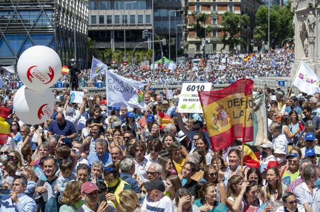 El pueblo de España salió a las calles  a manifestarse en contra del aborto