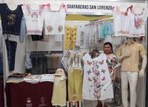 El Gobierno del Estado impulsa la Feria de la Guayabera 2022 en el municipio de Tekit