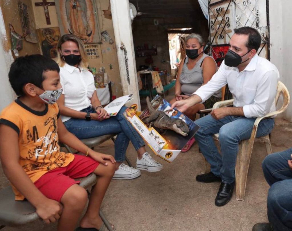 Hasta sus hogares, el Gobernador Mauricio Vila Dosal lleva apoyo a niñas, niños, adolescentes y adultos con cáncer, que reciben tratamiento en Hospital General “Dr. Agustín O’Horán”
