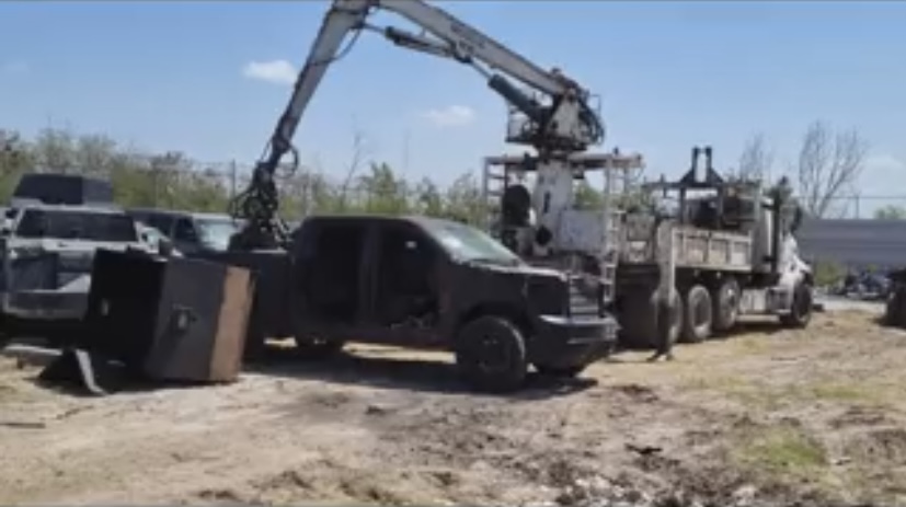 La FGR destruye 23 vehículos de criminales con blindaje artesanal