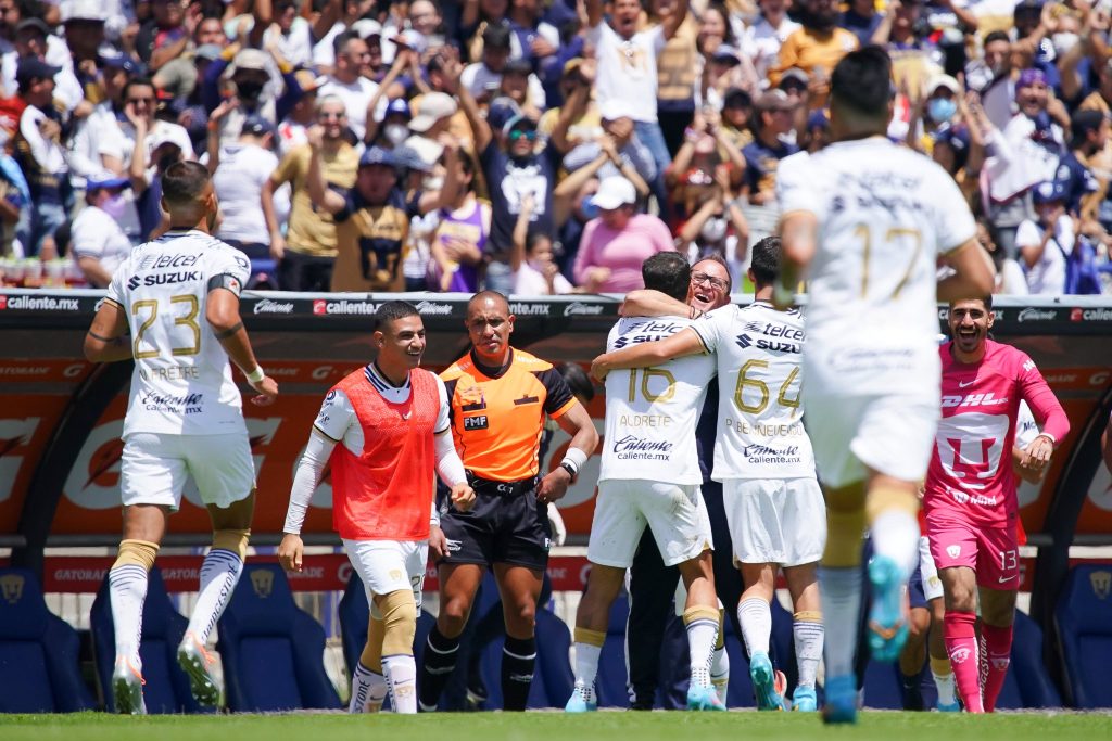 El brasileño Dani Alves nuevo fichaje de Pumas