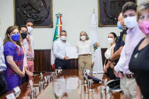 Entregan la propuesta para proteger y garantizar el bienestar de la fauna en Mérida