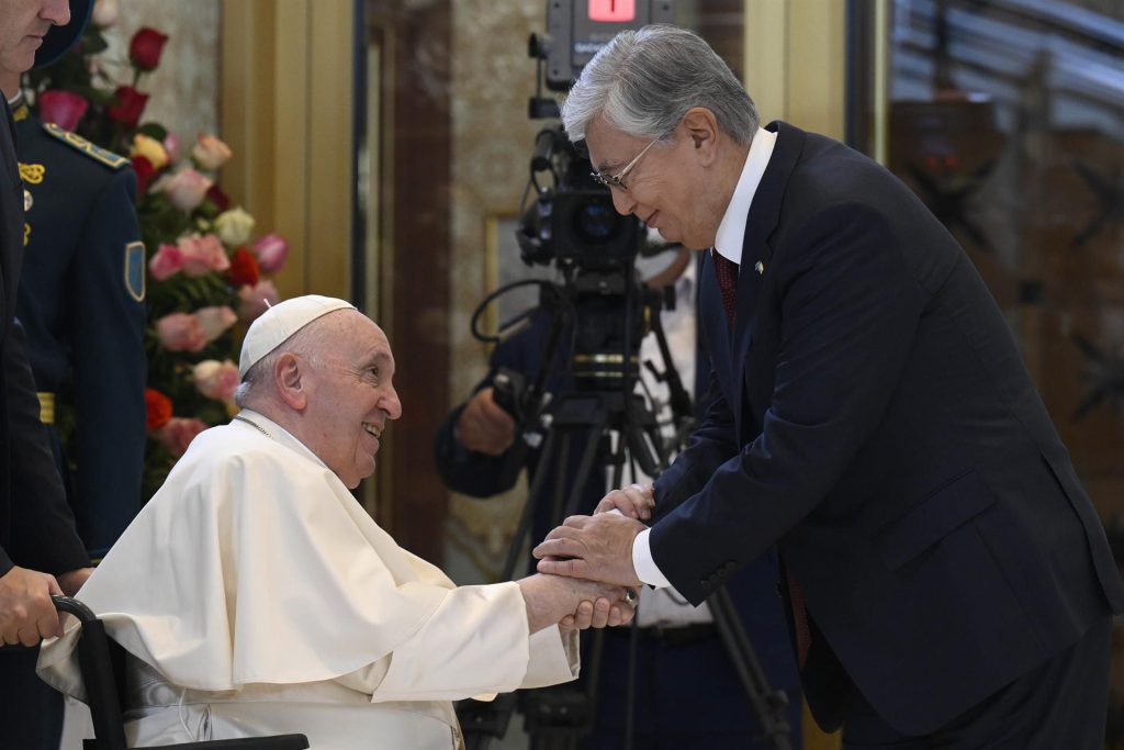El Papa Francisco llama desde Kazajistán a  “amplificar el grito de los que imploran paz”