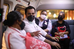 Vila supervisa las nuevas Rutas Nocturnas del sistema de transporte “Va y ven”