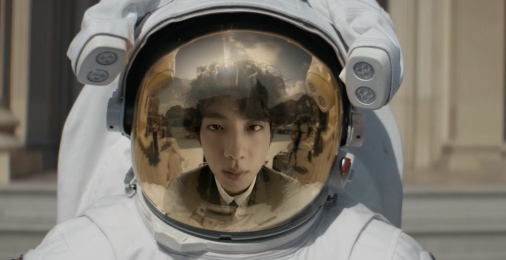      Jin de BTS lanzó su sencillo en solitario “The Astronaut” y sus fans revientan las redes    
