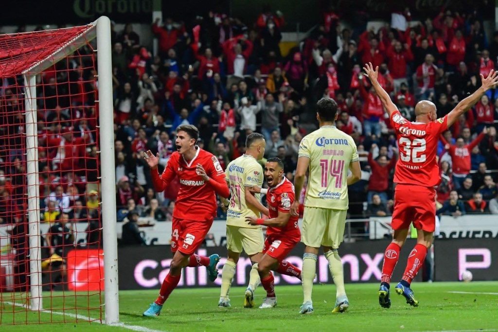 Toluca está en la final del fútbol mexicano al sacar al América  