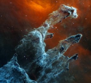 Un retrato fantasmal: James Webb revela el polvo y la estructura de los Pilares de la Creación 