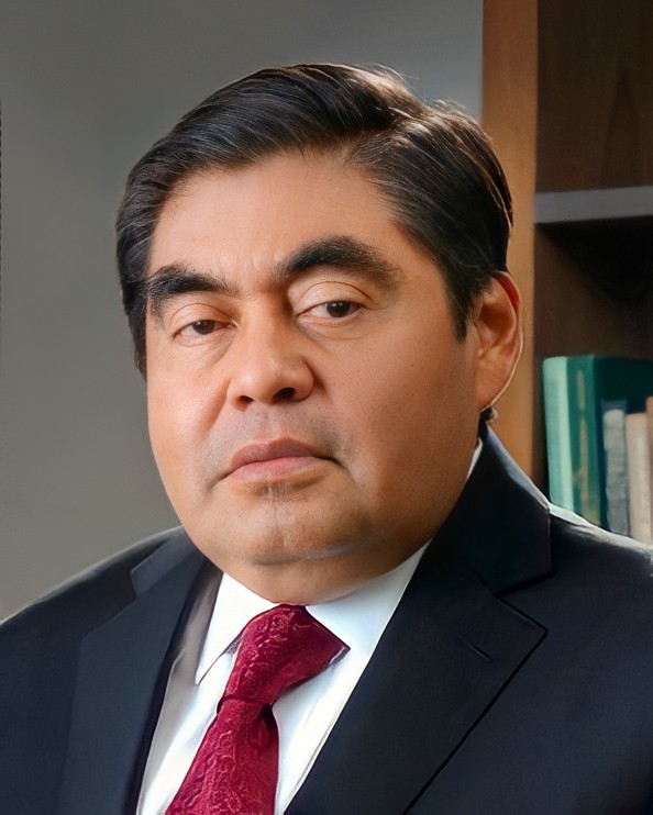 El gobernador de Puebla, Miguel Barbosa, falleció este martes, luego de ser hospitalizado