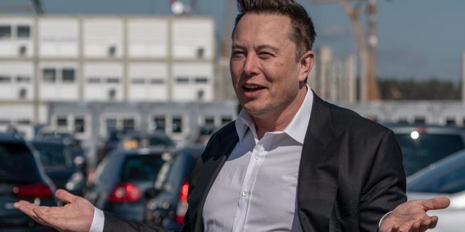 Elon Musk sale mal parado en una encuesta en la que preguntó si debía dimitir o no de Twitter