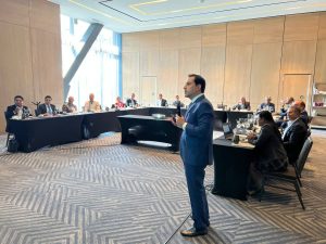 Expone el Gobernador Mauricio Vila Dosal ventajas de invertir en Yucatán ante empresarios inmobiliarios