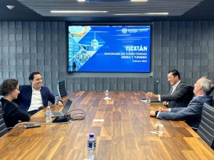 Revisa Vila Dosal con funcionarios federales el avance de obras importante para los yucatecos