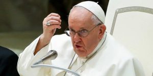 El Papa Frncisco pide el alto al fuego en Ucrania y negociaciones de Paz