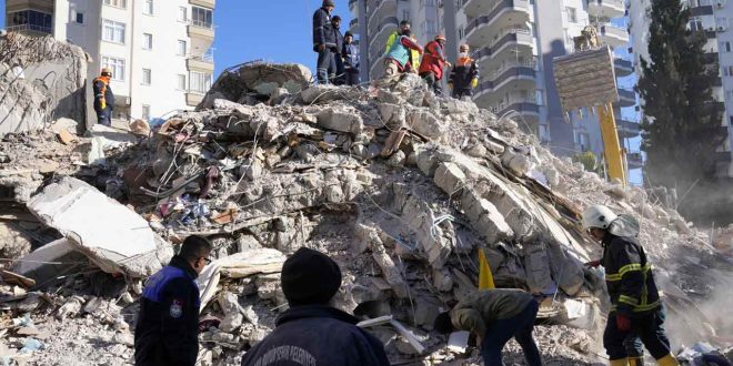 Sismos en Turquía y Siria han dejado más de 5,000 muertos y otros miles de desaparecidos