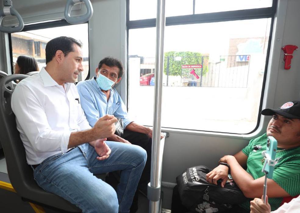Vila Dosal supervisa operación de los nuevos autobuses de la ruta Circuito Metropolitano del Sistema de transporte “Va y ven”