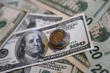 Se encarece el dólar, abre arriba de los 19 pesos