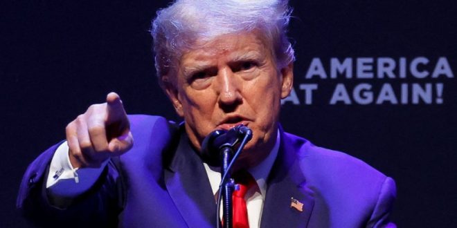Trump dice que será arrestado la próxima semana; llama a protestar contra su detención
