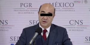 Vinculan a segundo proceso a Murillo Karam por delitos de lesa humanidad