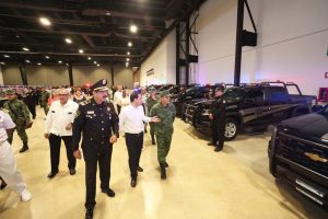 El Gobernador Mauricio Vila Dosal entregó patrullas para seguir fortaleciendo la seguridad de Yucatán 