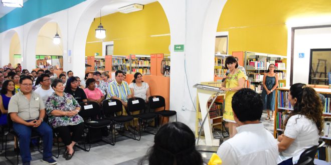 Incrementan acervos de mediadores de lectura de Yucatán