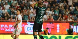 Necaxa y Santos Laguna empataron sin goles en el Estadio Victoria
