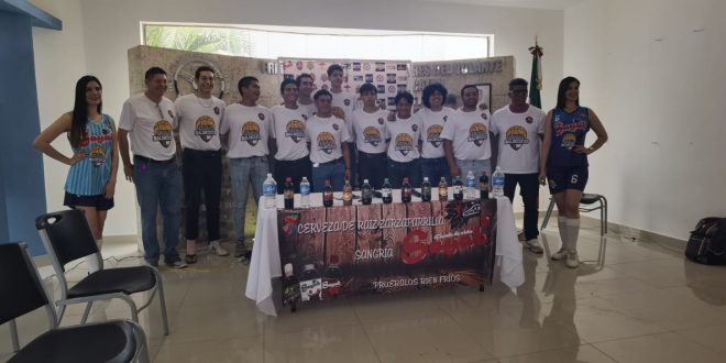 Escuela meridana de baloncesto presenta equipo amateur