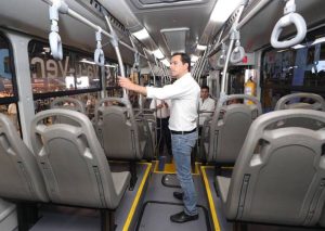 El Gobernador Mauricio Vila Dosal presentó las nuevas unidades de las nuevas rutas Centro- Las Américas del sistema de transporte “Va y ven”