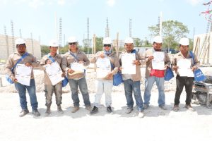 Anuncian estrategia de formación de habilidades y capacitación para integrar a más trabajadores al sector de la construcción en Yucatán