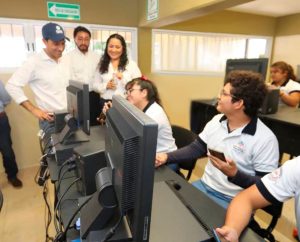 A través de “Yucatán Digital”, más estudiantes de Mérida están teniendo acceso a internet gratuito 