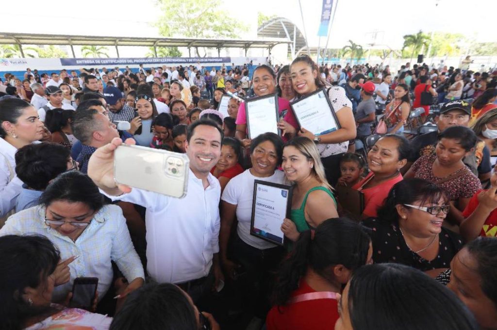 Más familias yucatecas logran la certeza de su patrimonio con el apoyo del Gobernador Mauricio Vila Dosal