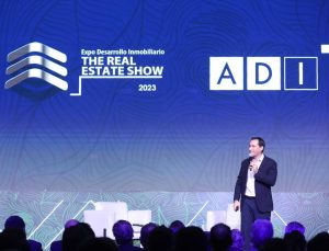 Presenta Vila Dosal las ventajas competitivas para invertir en Yucatán, ante empresarios de la industria inmobiliaria